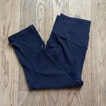 Athleta Salutation Stash Pocket II Capri Leggings Sz L Large Midnight Blue Photo 0