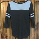 Arizona Jeans Juniors Arizona gray 3/4 sleeve shirt size S Photo 1