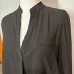 Ro & De  v-neck black flowy lightweight blouse size‎ M Photo 1