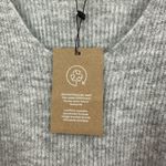 VERO MODA  size Large gray v neck sweater‎ bell sleeves NEW v neck ruffle blouse Photo 5