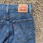 Levi's  Women’s Wedgie Straight 27 Jeans Size 27x27 Blue Denim Frayed Hem Used Photo 8