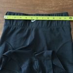 Nike Aeroadapt short biker shorts Small Photo 7