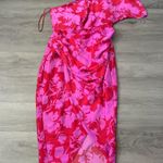 DO+BE Boutique Floral red and pink one shoulder flowy dress Photo 0