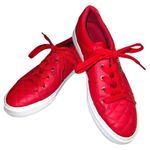 G by Guess Guess red faux leather quilted look sneakers ! Photo 5