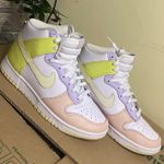Nike Dunk High Women's Sneakers shoes Size 7.5 Photo 0