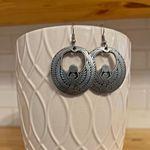 Vintage Egyptian Goddess Isis Pewter Dangle Earrings Winged Boho Gray Photo 0