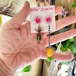 Betsey Johnson Hula Girl Mismatch Linear Earrings Photo 2