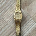 Seiko  Vintage Ladies Watch Gold-Tone Bracelet, Case, Dial, Markers, Hands Photo 6