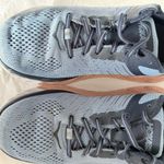 Hoka One One Arahi 3 Running Shoes Women’s Size 9.5D Blue Gray Coral Photo 6