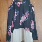Living Doll Cold shoulder floral top Photo 5