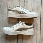 Puma Women’s Carina white casual sneakers Size 7 Photo 1