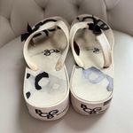 BCBGirls Y2K Wedge Flip-Flop Sandals White Logo Print Bow Charms Sz 10 Vintage Photo 6