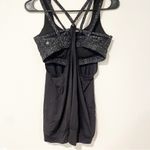 Lululemon  Size 8 Nouveau Limits Tank Butterfly Texture Mink Berry Black Photo 3