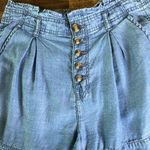American Eagle Chambray Button Fly Paperbag Shorts Size 6 Photo 2