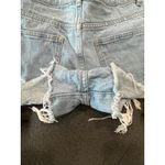 Edikted Distressed Denim Shorts Light Wash Ripped Button Fly size S Photo 4