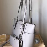 Michael Kors Set Photo 3