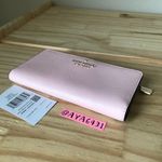 Kate Spade Wallet Photo 4