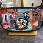 Betty Boop  LANY Travel Venice Graphic Shoulder Bag Photo 1