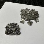 Lot Of 2 Pewter Silver Tone Brooch / Tack Lapel Pin Flower Basket / Garden Cart Photo 0