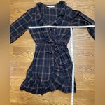 Sunner plaid wrap dress. Size Medium Blue Photo 3