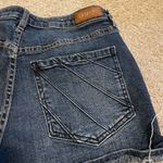 Shyanne Medium Wash Denim Cut Off Shorts 33 Photo 2