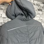 Zella EUC Women’s Daphne Hooded Charcoal Puffer Jacket Size Small (RN 58655) Photo 8