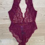 Lulus  - Open Back Sheer Lace Bodysuit in Red Photo 0