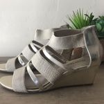 Ellen Tracy  • darcie strappy wedge sandal Photo 25