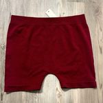 Burgundy boy shorts NWT OS says fist size 5 to 11 Red Photo 0