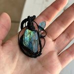 Labradorite ianiras artifacts black wire necklace Photo 1