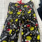 Amazon grinch pj pants Photo 0
