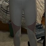 Alo Yoga White Cropped Leggings Size Small Photo 5