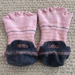 Toesox Half Toe Low Rise Grip Socks Size Medium Light Pink Barre Pilates EUC Photo 4