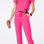 FIGS Shocking Pink Set Photo 0