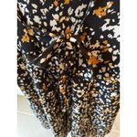 Curvy Plus 1x Black Floral V Photo 4