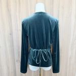Madewell  Womens Velvet Wrap Ballet Top Size M Green Long Sleeve Holiday Minimal Photo 4