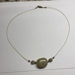 Women’s Green Natural Stone Pendant / Green Cord Costume Necklace Magnetic Clasp Photo 0
