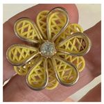 Coro vintage yellow flower rhinestone clip on earrings Photo 2