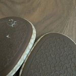 Coach Petra Brown Butterfly Thong Slip-On Flip Flop Sandals 8.5 Photo 7