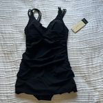 Underwire Skirted One Piece Swimsuit Black Size 10 Photo 1