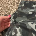 Athleta  Lightning Camo 7/8 Tight Green Small Leggings Photo 9
