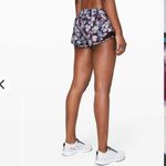 Lululemon  Hotty Hot Short II *2.5"
Utopia Multi / Deep Phantom Photo 3