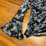 Venus  Floral Mesh‎ Top Womens Size Large Ruched Front Bell Sleeve Blouse Black Photo 2