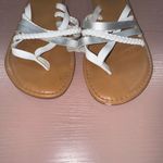 Sonoma Goods for Life White & Tan Flip Flop Sandal Thongs Size medium Photo 1