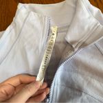 Lululemon Women's Define Jacket Nulu Serene Blue
Size 18 Photo 1