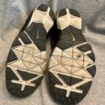 Nike Send me offers. CHEAP  black white trainers, women 9.  Photo 6