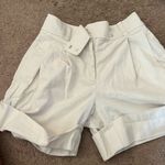 Club Monaco  high rise shorts 00 Photo 2