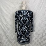 White House | Black Market Peek A Boo Sleeve Floral Tunic Top Size XS Photo 2