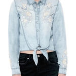 BLANK NYC  Women’s Chambray Embroidered Tie-Front Crop Blouse L – Boho Western Photo 0