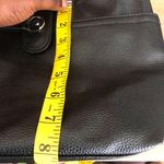 90s Black PU leather shoulder hand bag purse. Adjustable straps, can also be a crossbody Photo 3